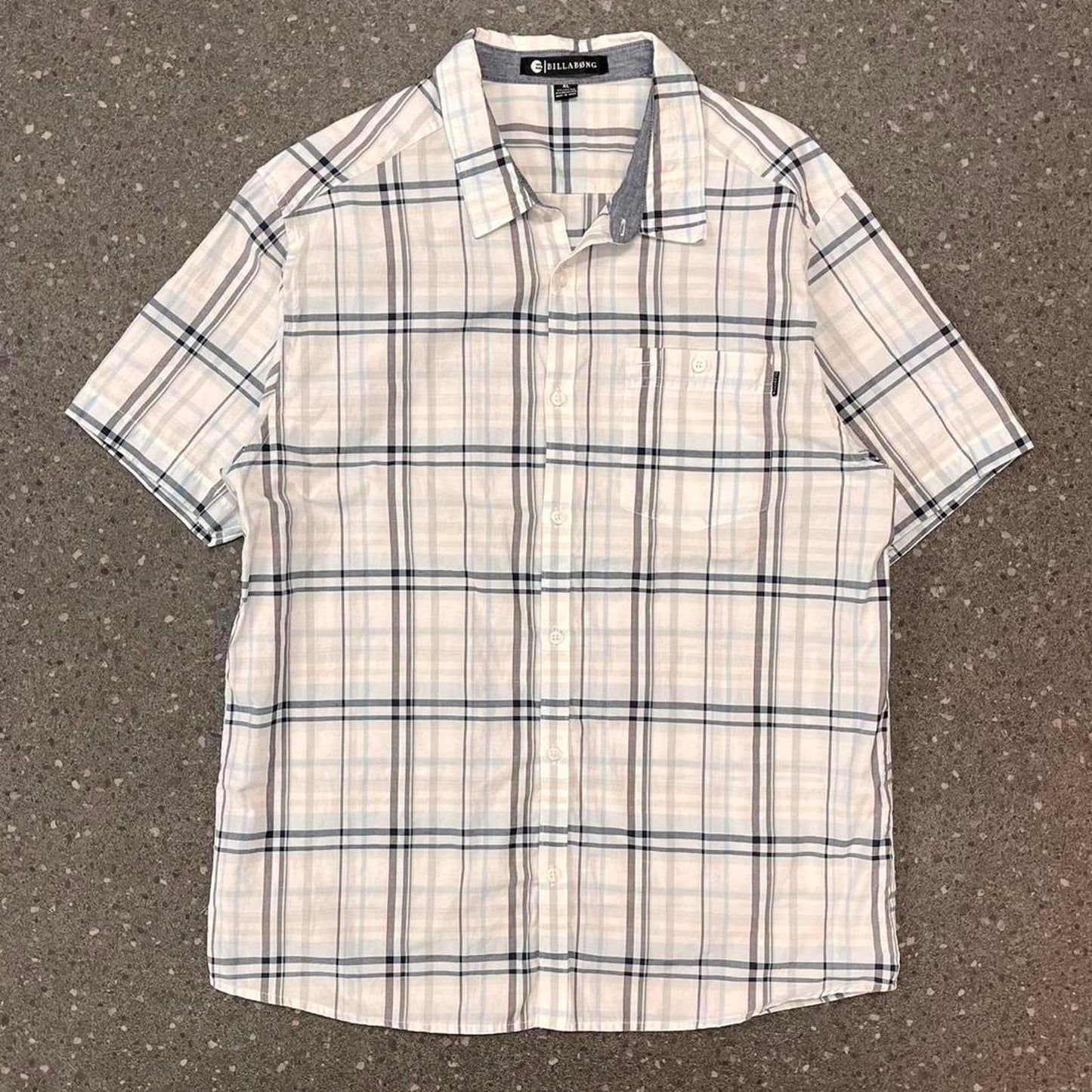 billabong short sleeved button up shirt