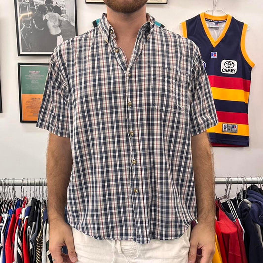 wrangler short sleeved button up shirt
