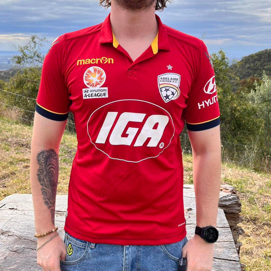 Adelaide united soccer kit