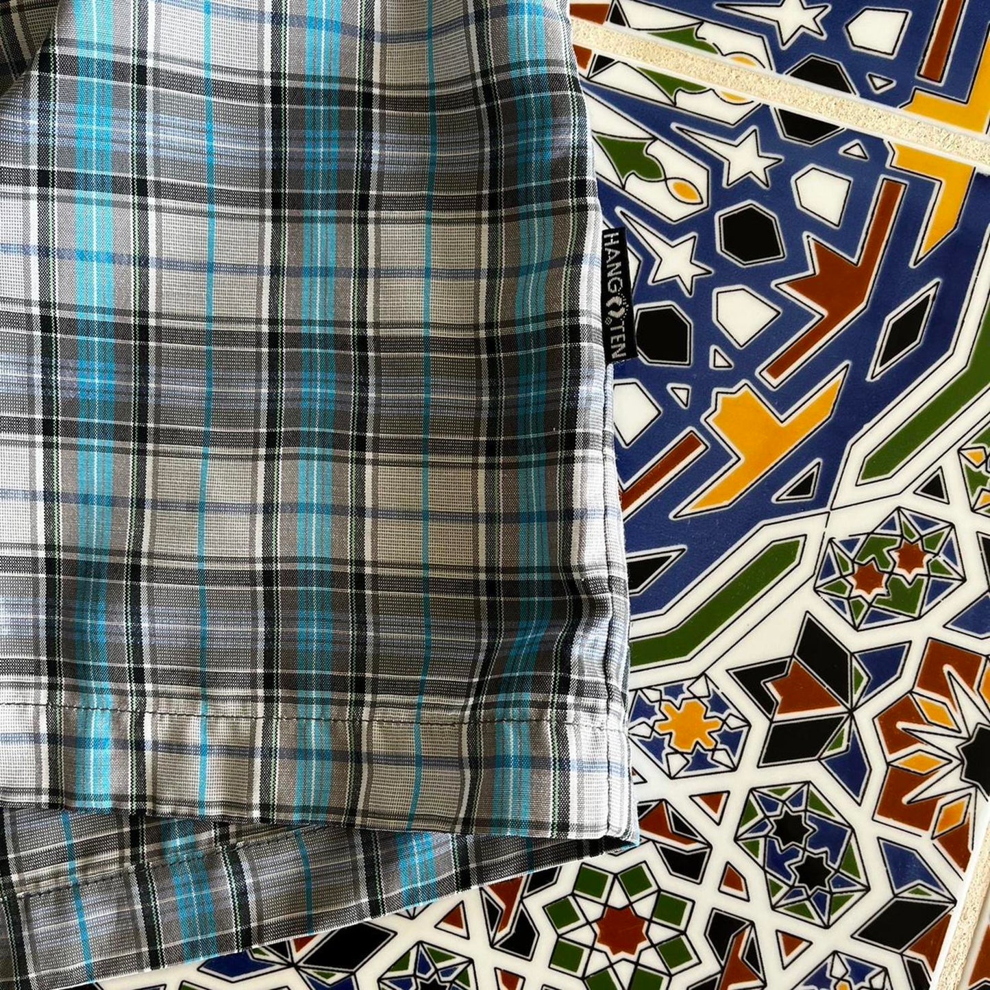 hang ten short sleeved button up shirt