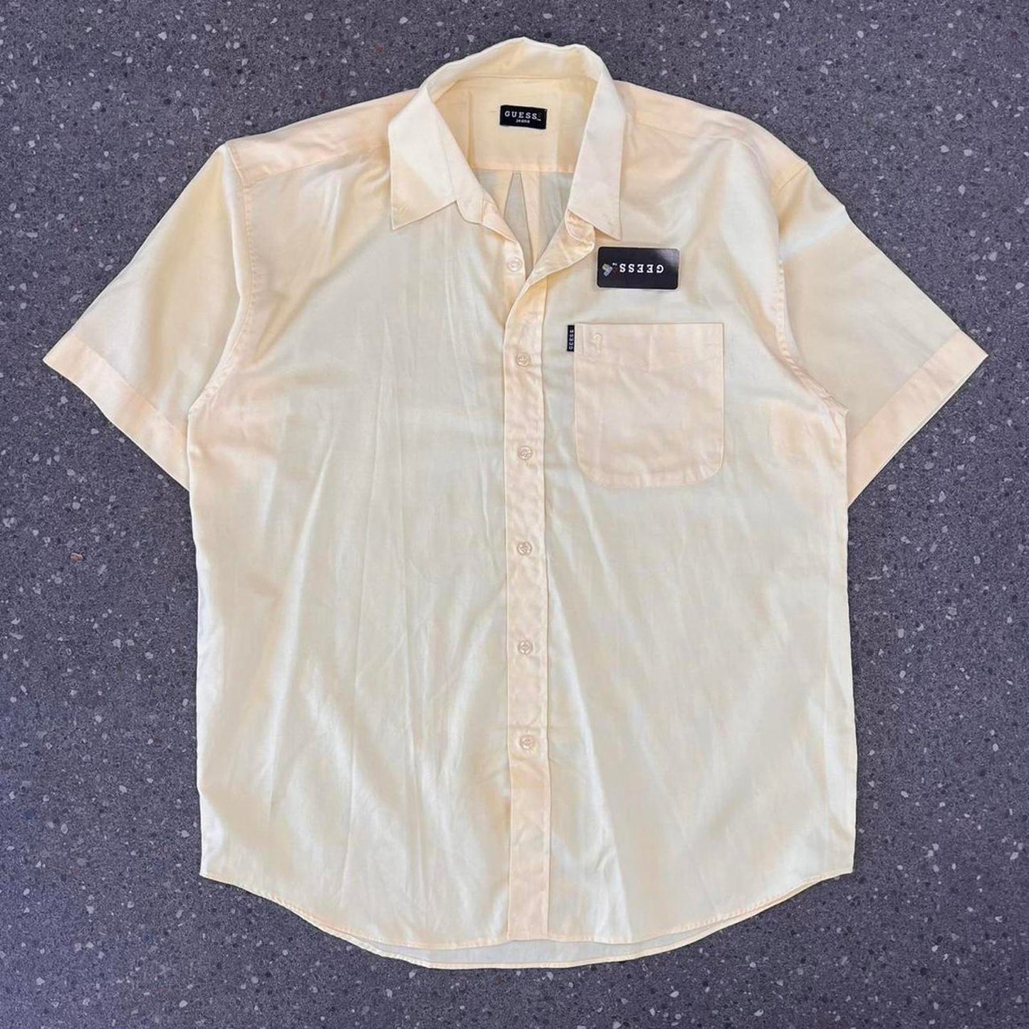 guess short sleeved button up shirt