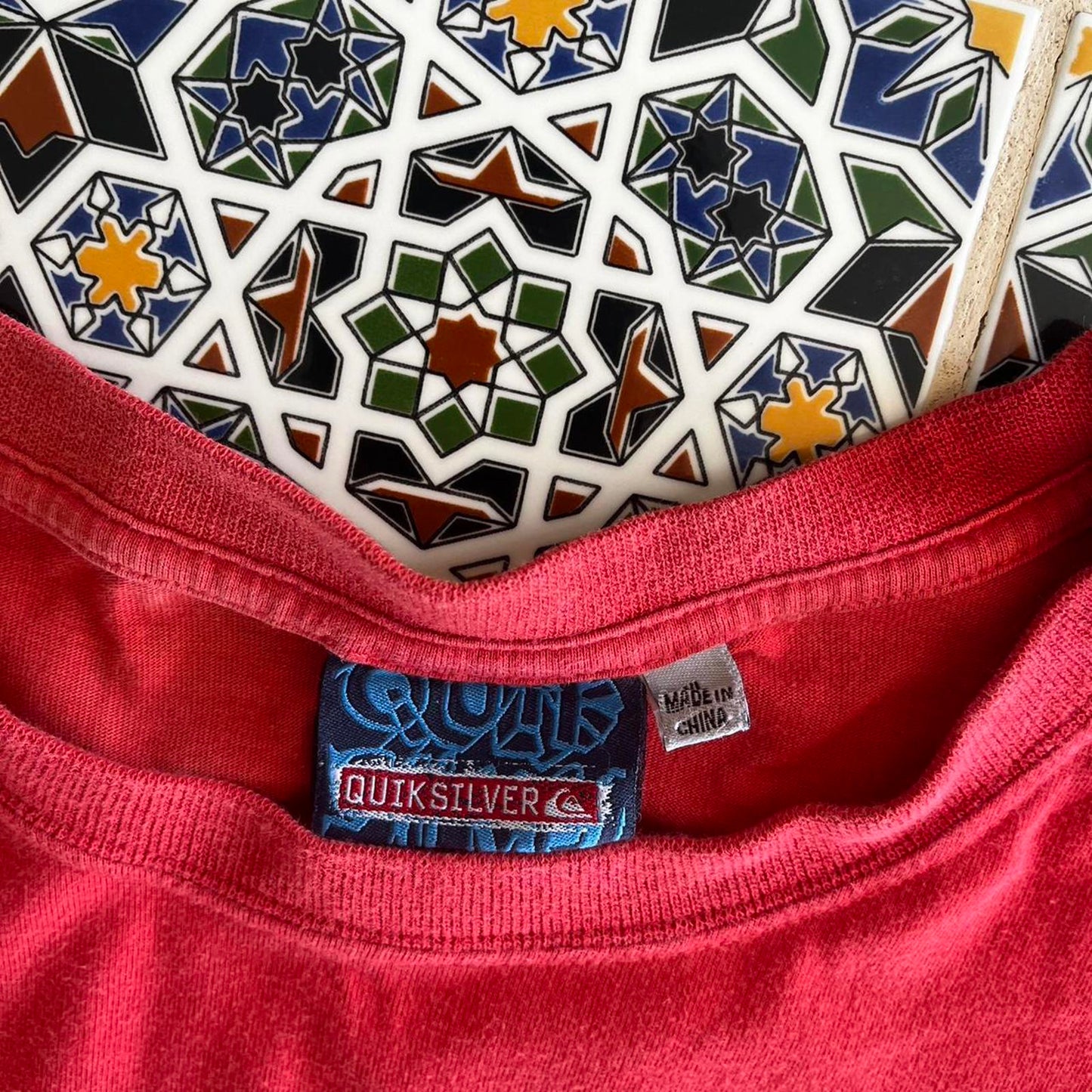 2000s Quiksilver tee